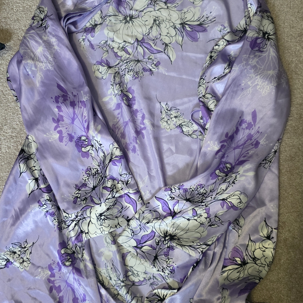 Apt. 9 Purple and Cream Floral Satin Robe